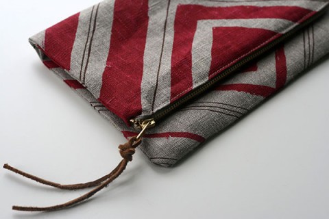 Chevron folover bag in red