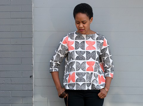 Print, Pattern, Sew: August 2015 by Jen Hewett. Two-color block print on Robert Kaufman's Essex linen-cotton blend. Sewing pattern is Dress #2 by Sonya Philip.